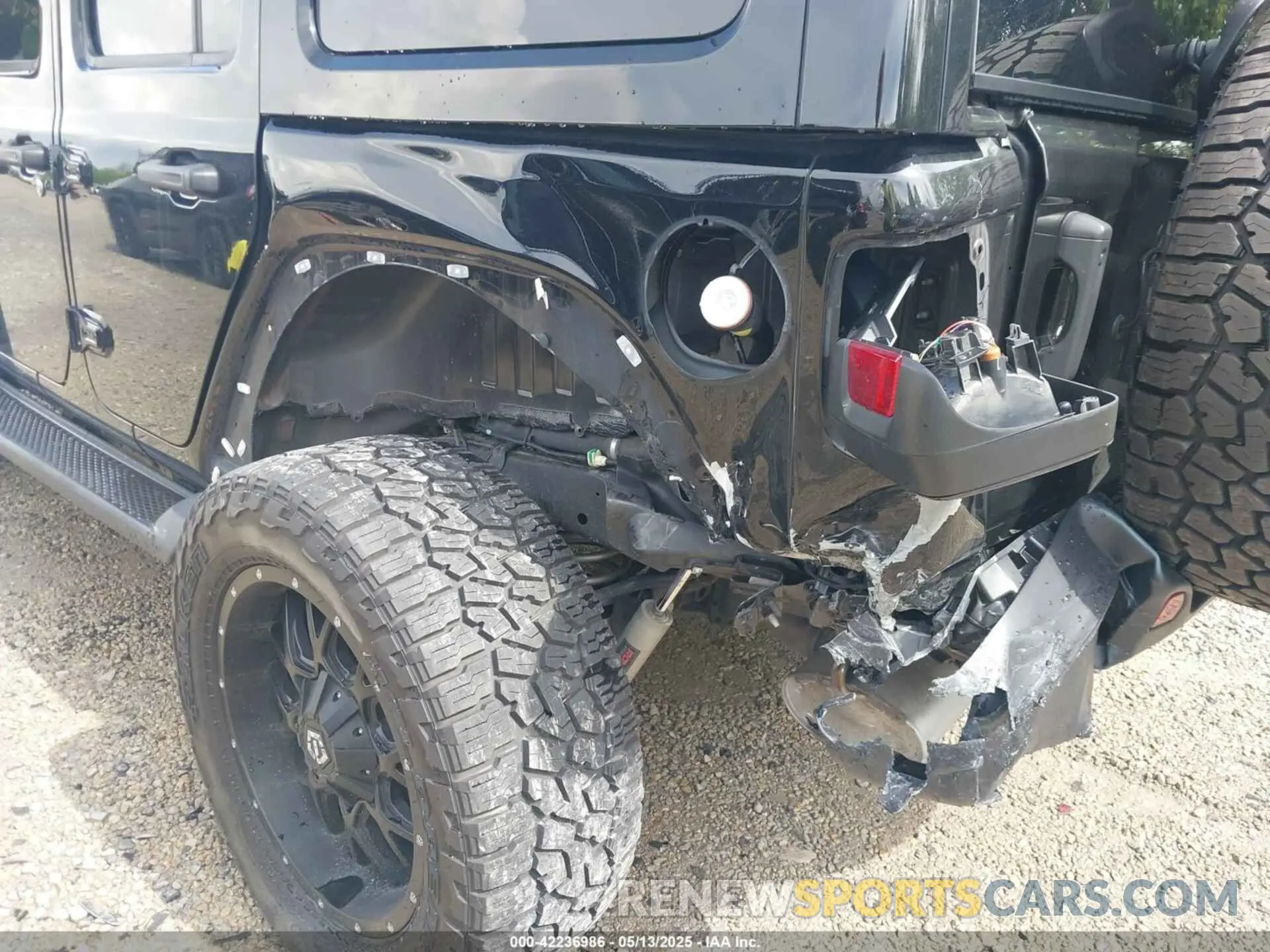 6 fotografías del automóvil dañado 1C4HJXEG6NW195167 JEEP WRANGLER UNLIMITED 2022