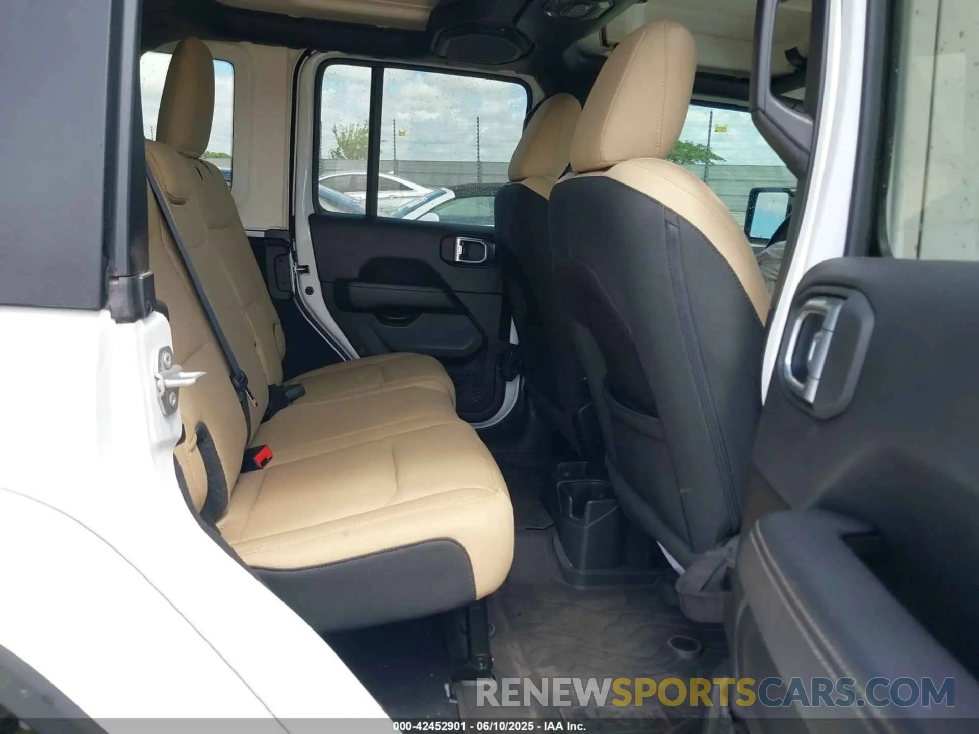 8 fotografías del automóvil dañado 1C4HJXEN5NW144922 JEEP WRANGLER UNLIMITED 2022