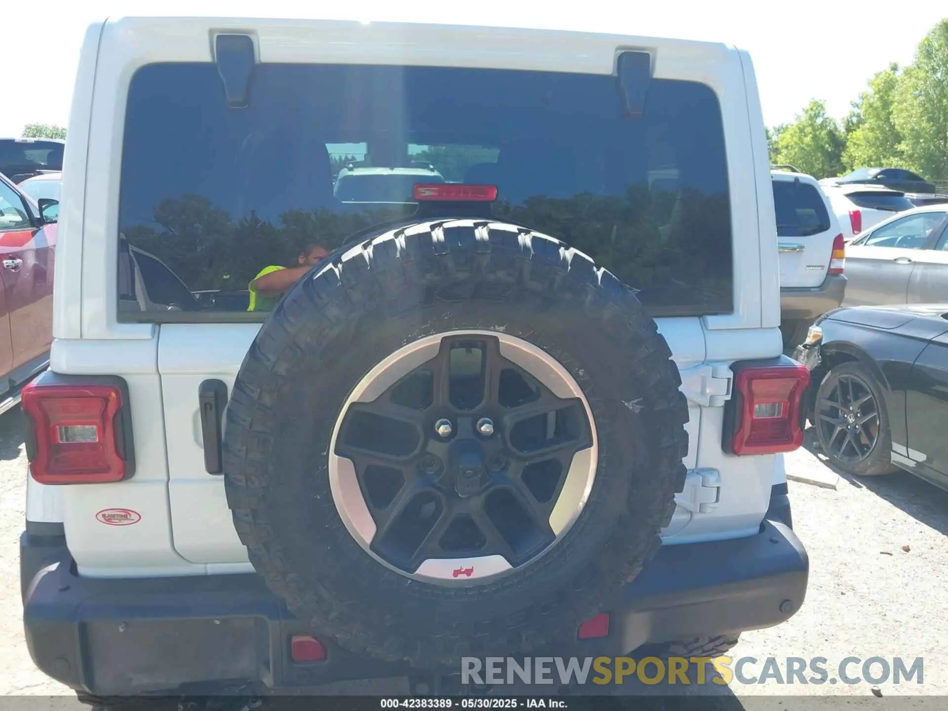 16 fotografías del automóvil dañado 1C4HJXFG6NW218378 JEEP WRANGLER UNLIMITED 2022