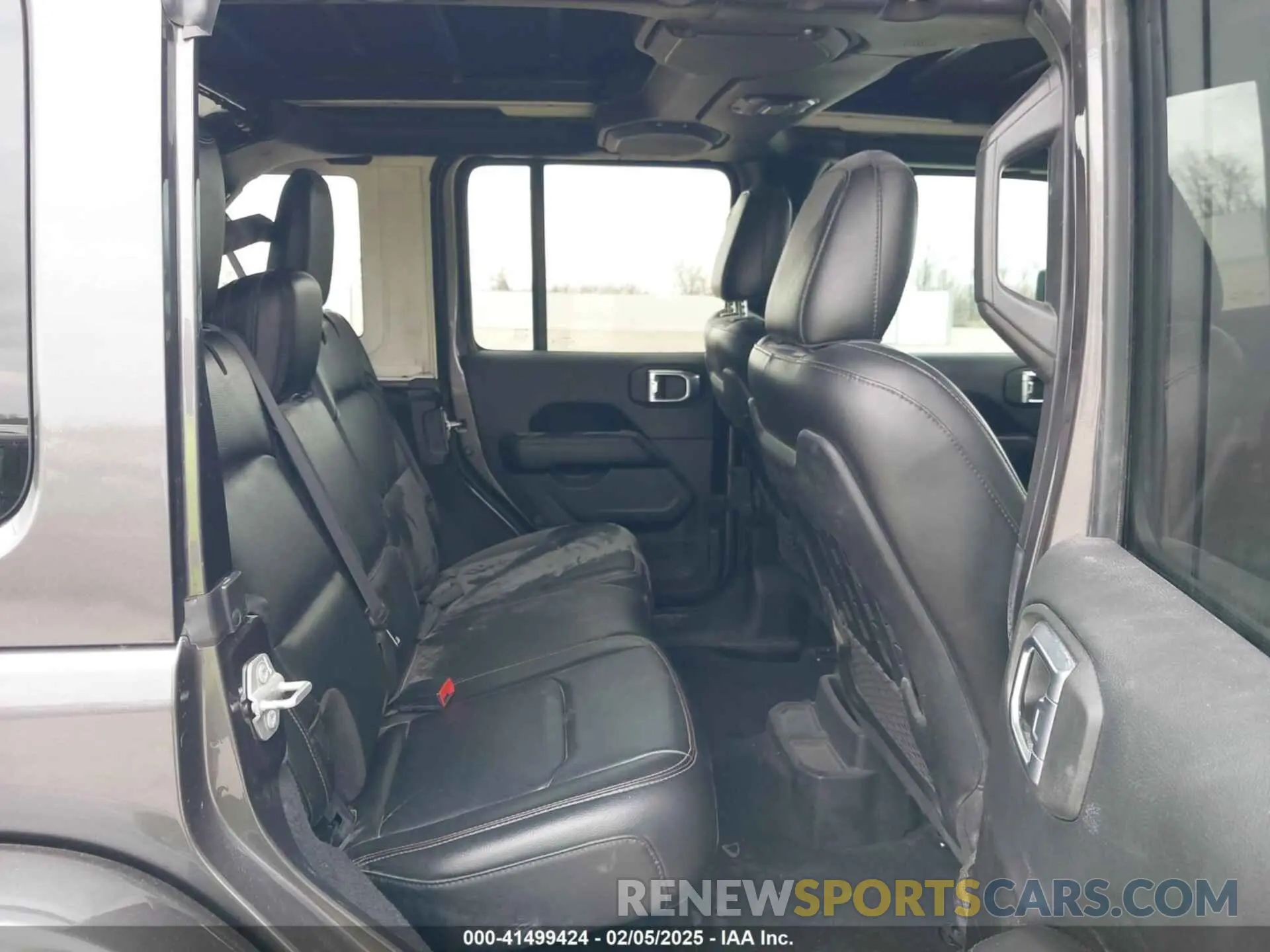 8 fotografías del automóvil dañado 1C4JJXSJXNW102670 JEEP WRANGLER UNLIMITED 2022
