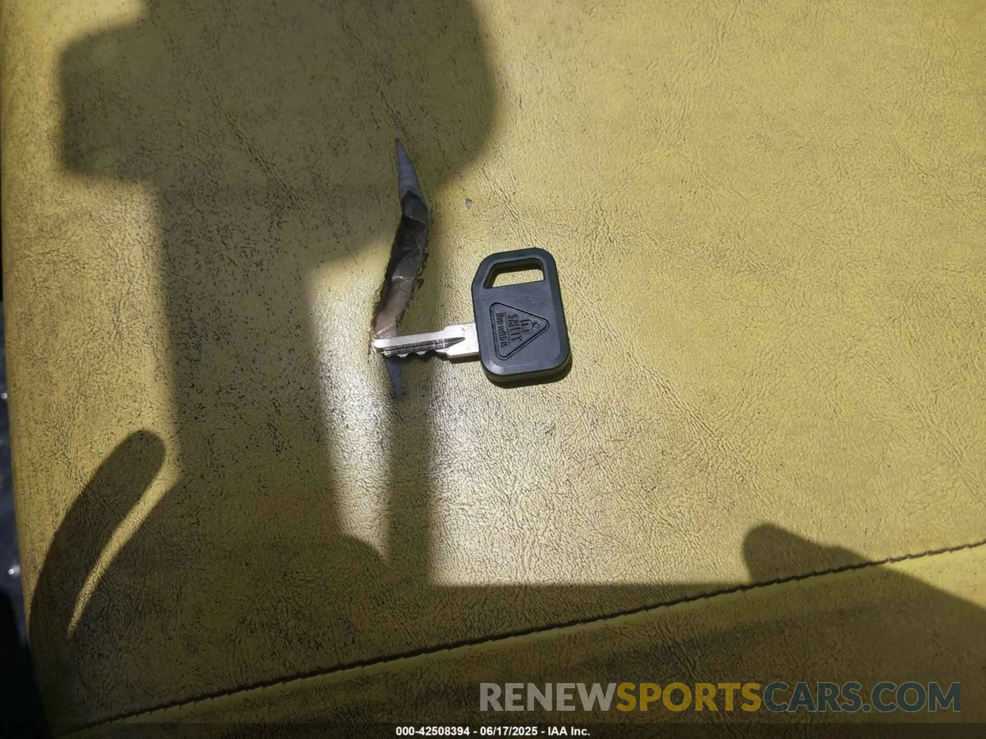 11 fotografías del automóvil dañado 1M0855MAPKM020393 JOHN DEERE XUV855M GATOR 2019