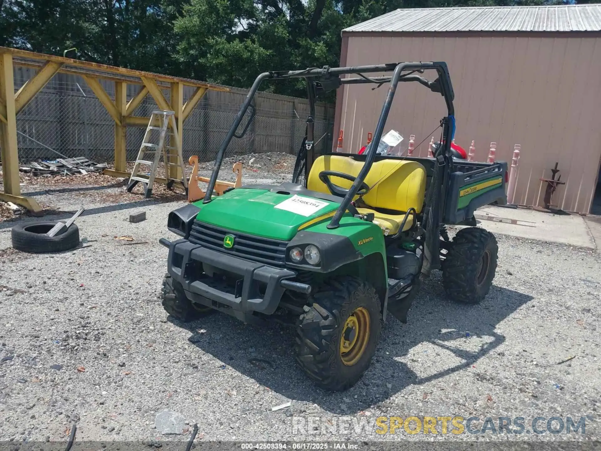 2 fotografías del automóvil dañado 1M0855MAPKM020393 JOHN DEERE XUV855M GATOR 2019