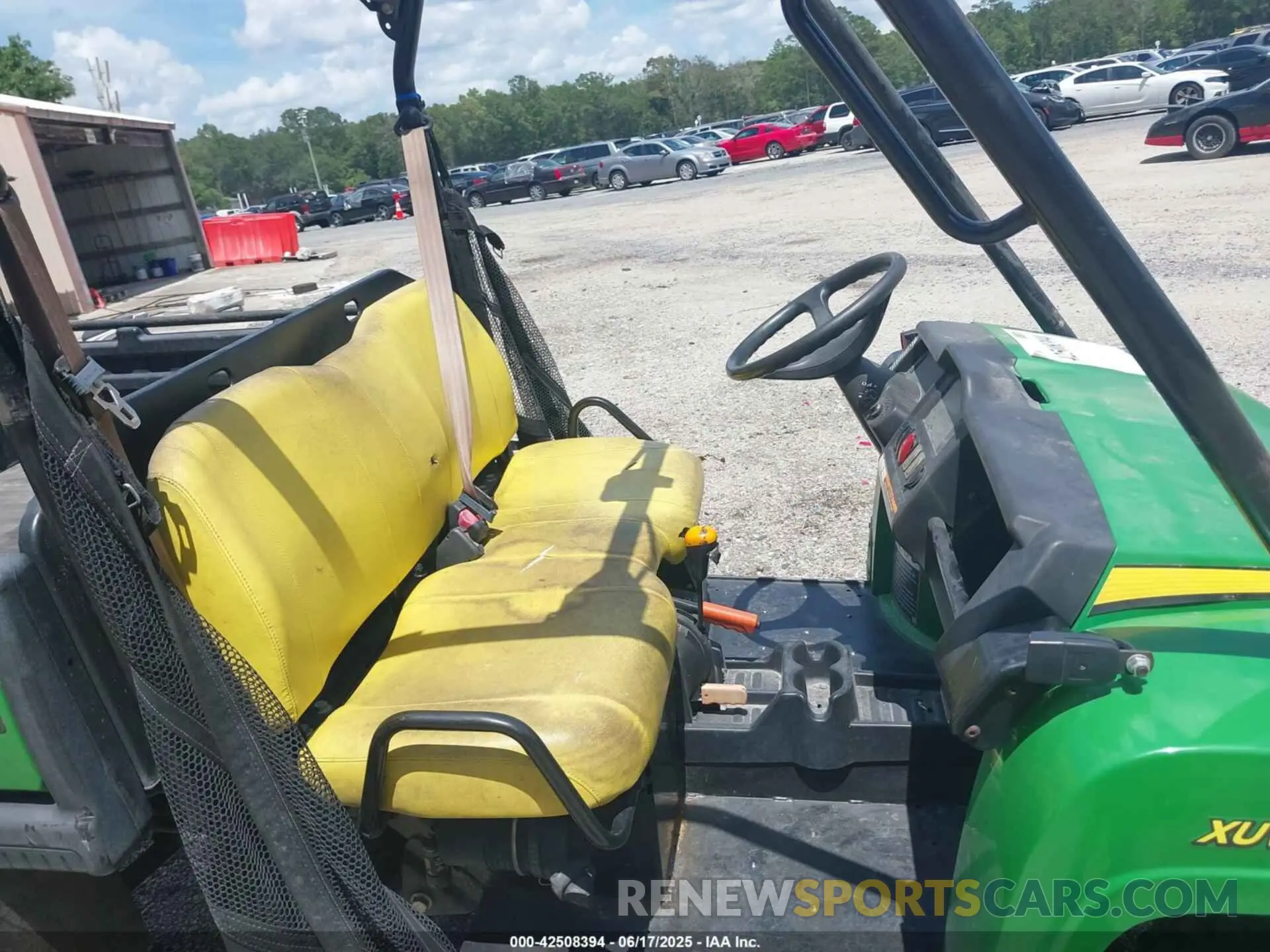 5 fotografías del automóvil dañado 1M0855MAPKM020393 JOHN DEERE XUV855M GATOR 2019