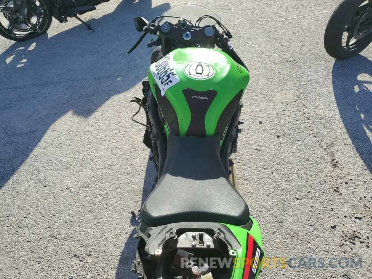 6 fotografías del automóvil dañado JKBZXJH14PA019392 KAWASAKI ZX636 K 2023