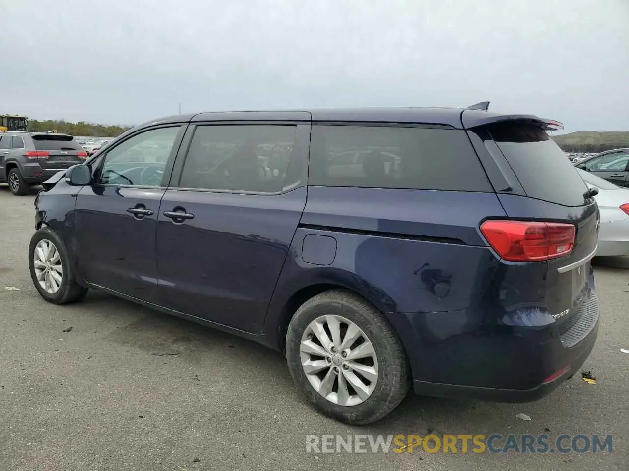2 fotografías del automóvil dañado KNDMB5C13K6564982 KIA All Models 2019