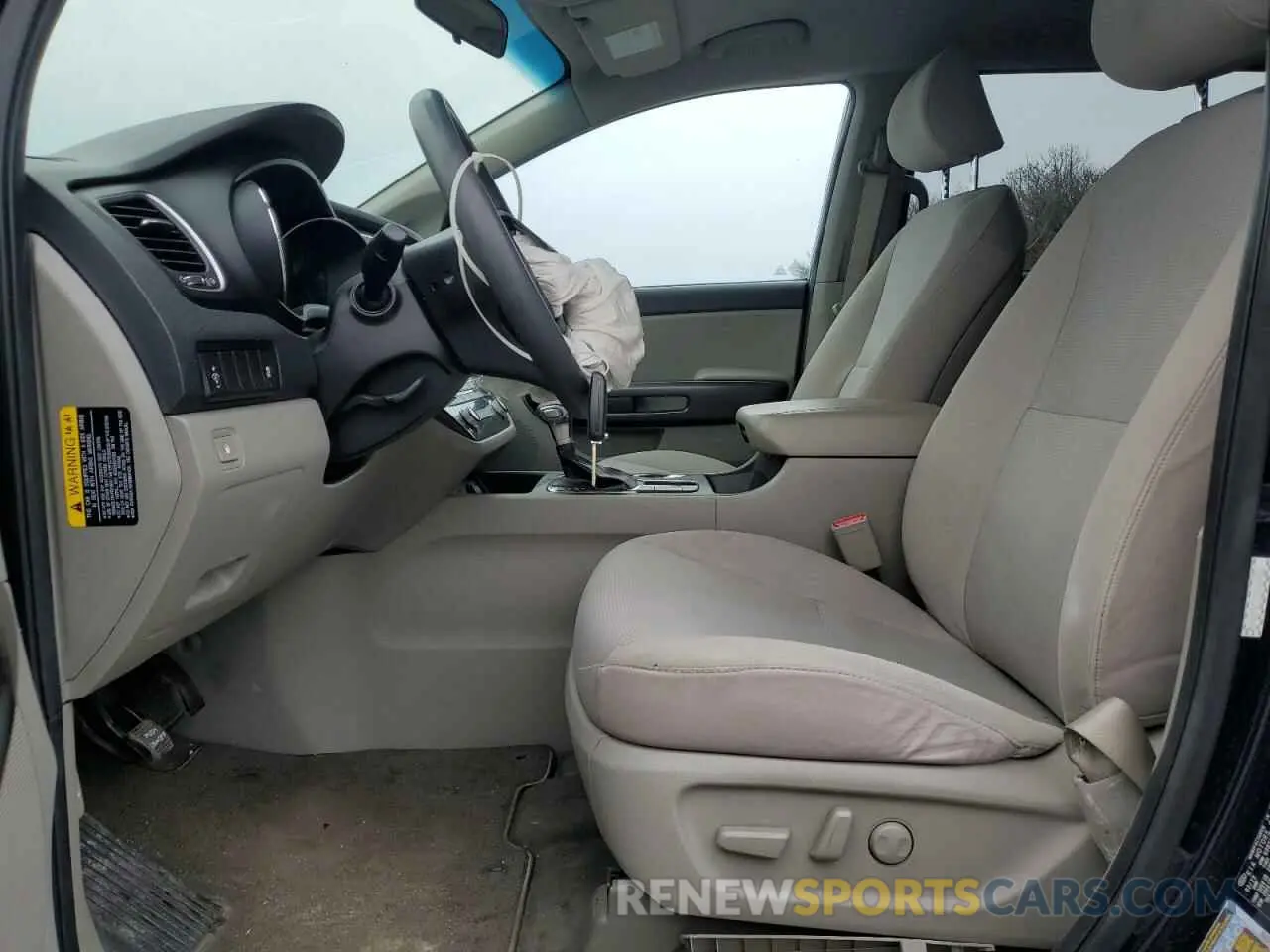 7 fotografías del automóvil dañado KNDMB5C13K6564982 KIA All Models 2019