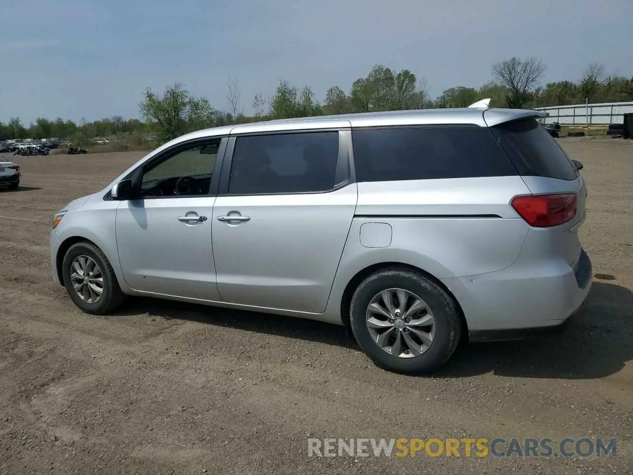 2 fotografías del automóvil dañado KNDMB5C17K6542290 KIA All Models 2019