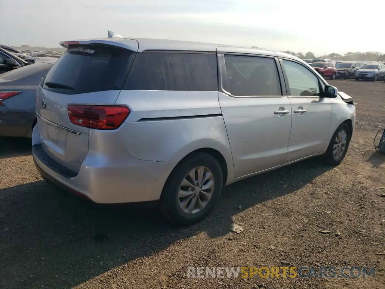 3 fotografías del automóvil dañado KNDMB5C1XK6558404 KIA All Models 2019