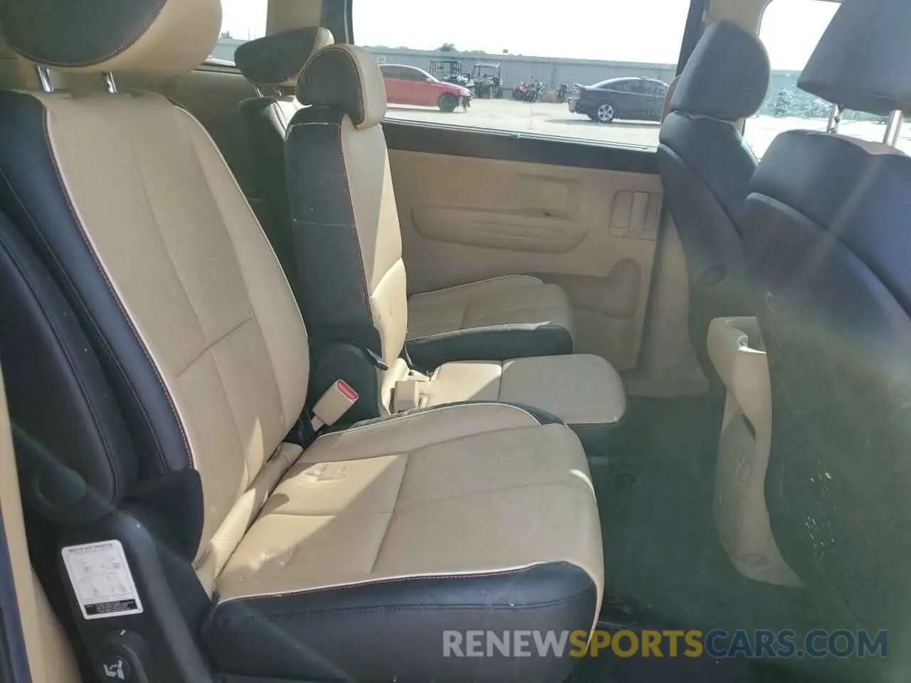 11 fotografías del automóvil dañado KNDMB5C10L6580297 KIA All Models 2020