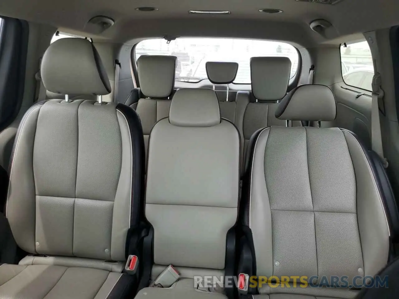 10 fotografías del automóvil dañado KNDMB5C17M6673366 KIA All Models 2021