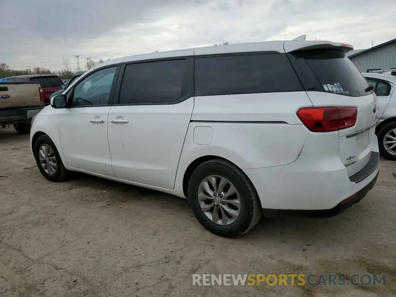 2 fotografías del automóvil dañado KNDMB5C1XM6668632 KIA All Models 2021