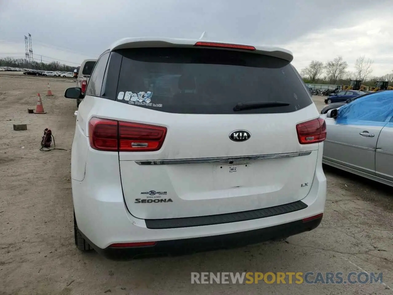6 fotografías del automóvil dañado KNDMB5C1XM6668632 KIA All Models 2021