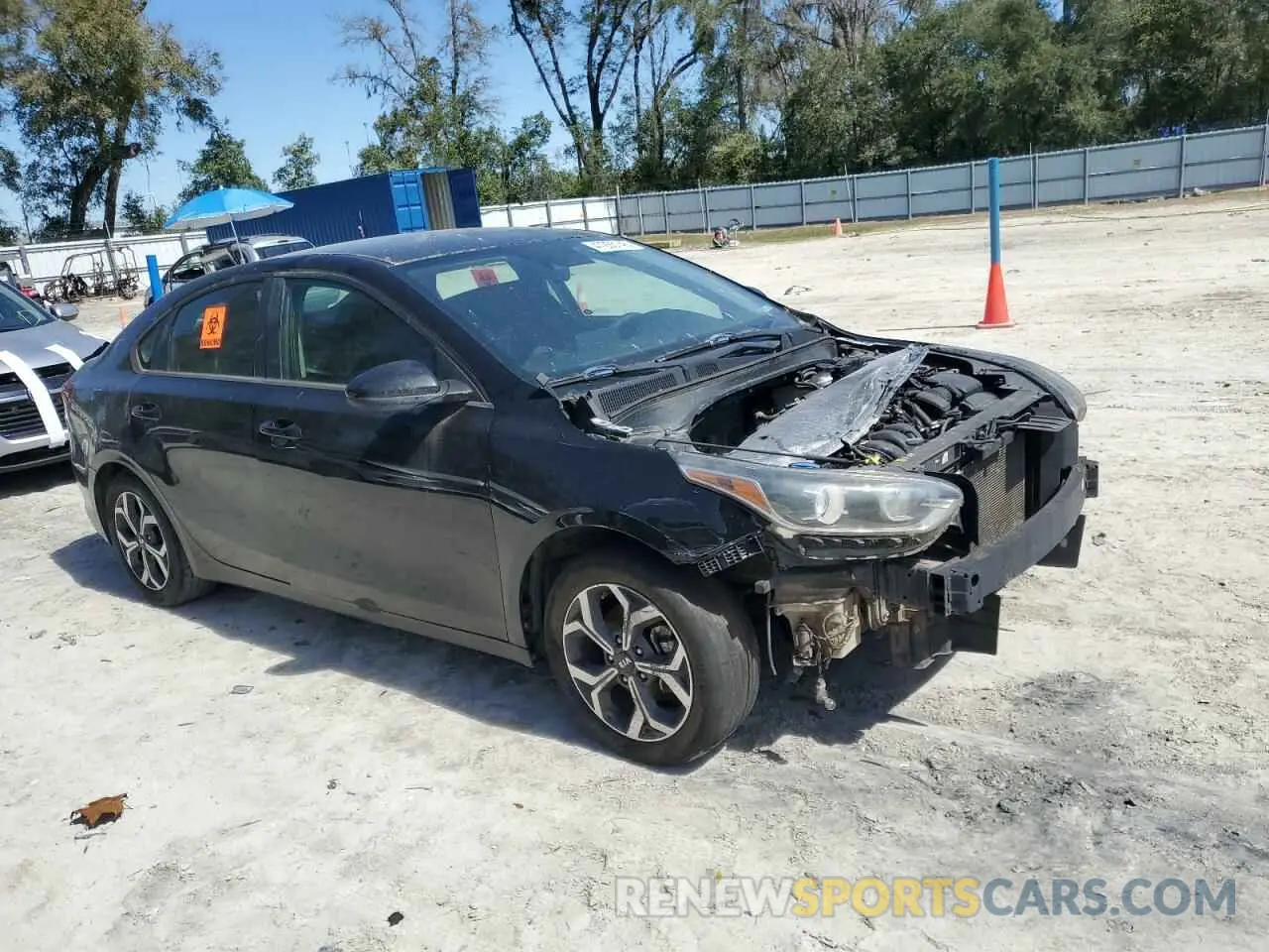 4 fotografías del automóvil dañado 3KPF24AD4KE027614 KIA AMANTI 2019