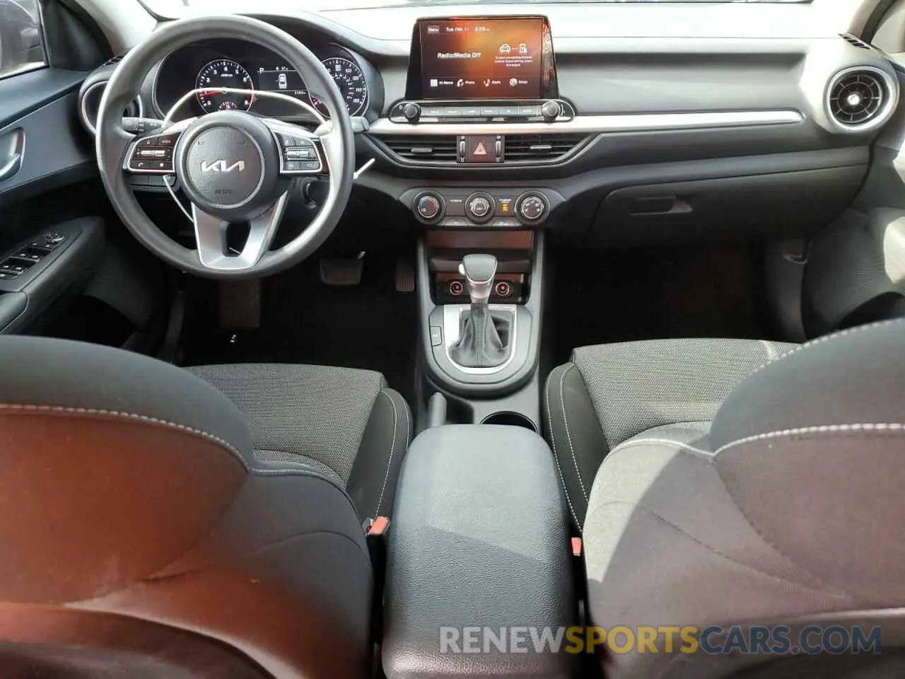 8 fotografías del automóvil dañado 3KPF24AD7PE603266 KIA CADENZA 2023