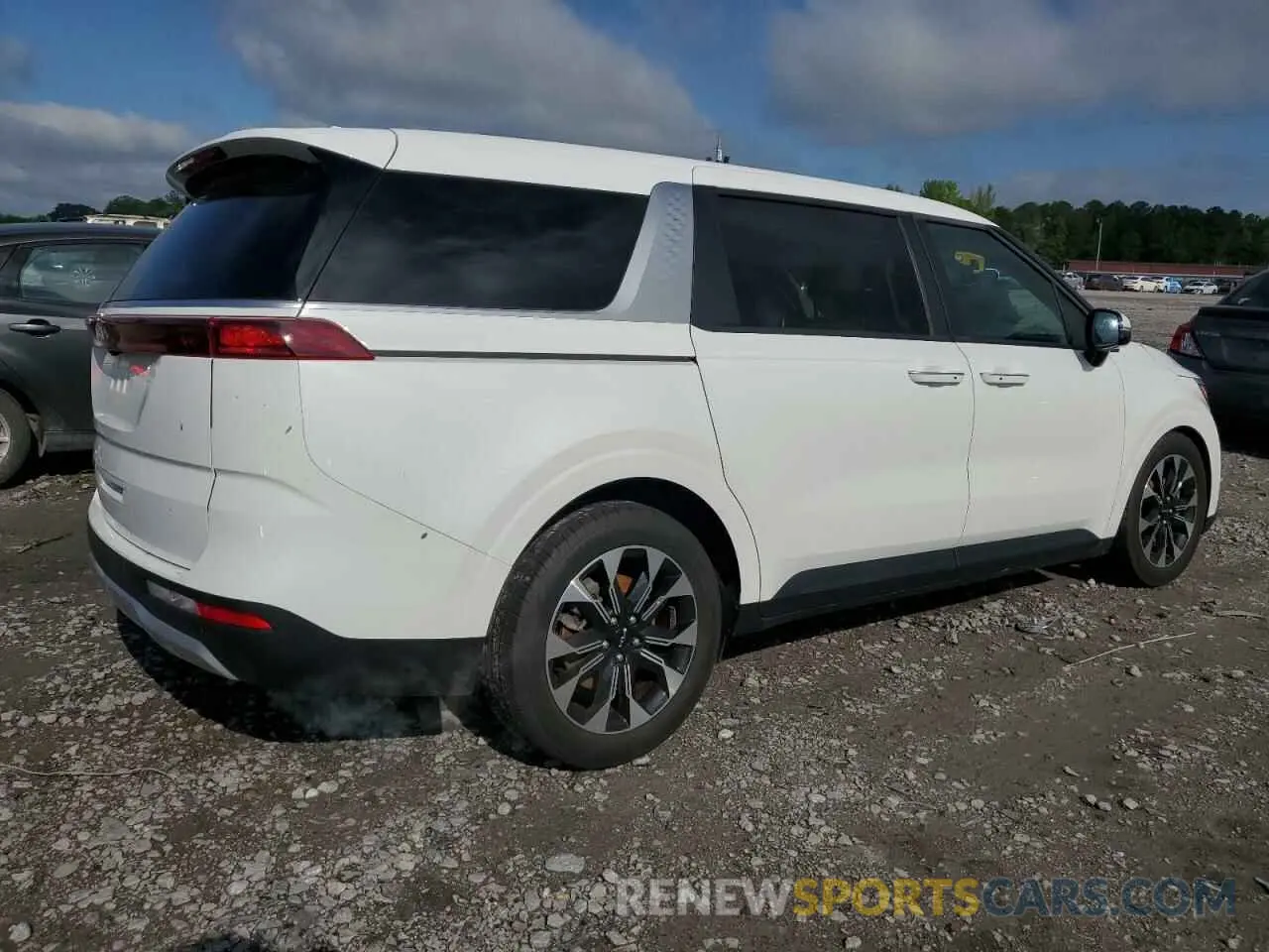 3 fotografías del automóvil dañado KNDNC5H30P6297805 KIA CARNIVAL E 2023