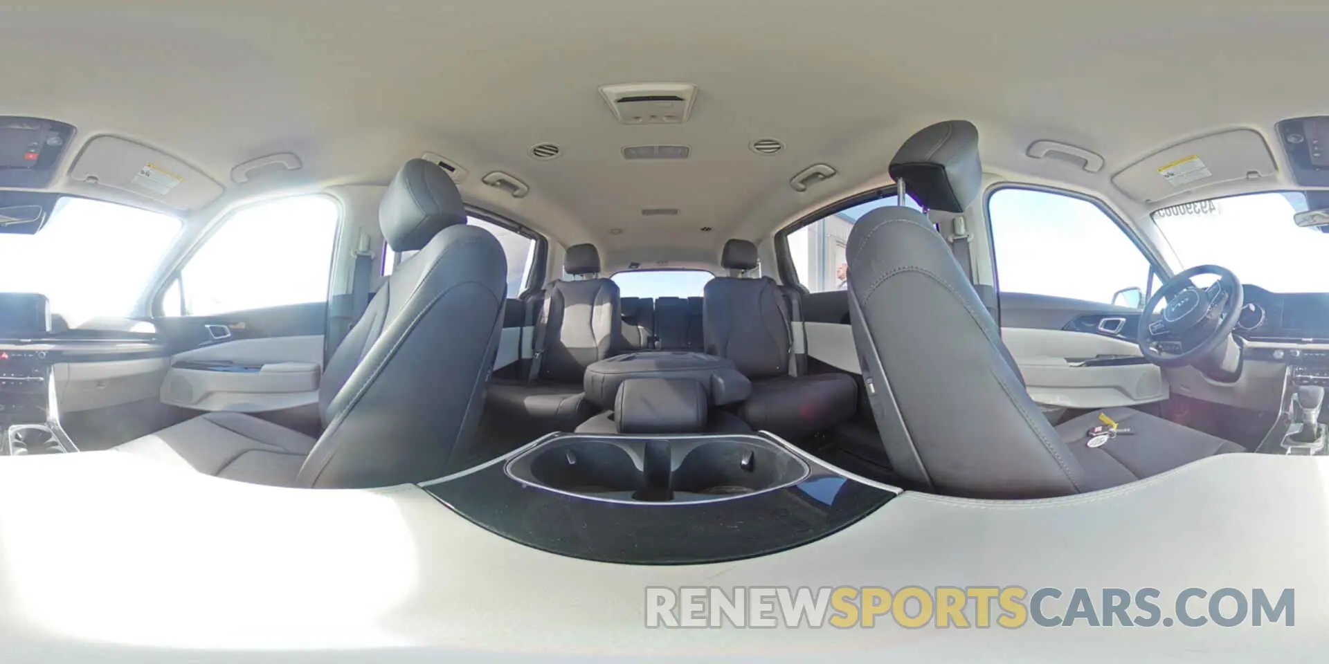 15 fotografías del automóvil dañado KNDNC5H34R6432769 KIA CARNIVAL E 2024