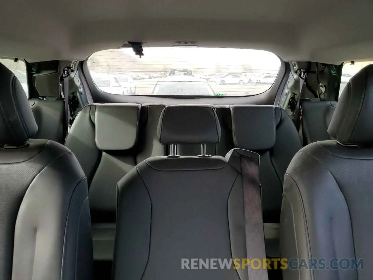 10 fotografías del automóvil dañado KNDNC5H35R6449368 KIA CARNIVAL E 2024