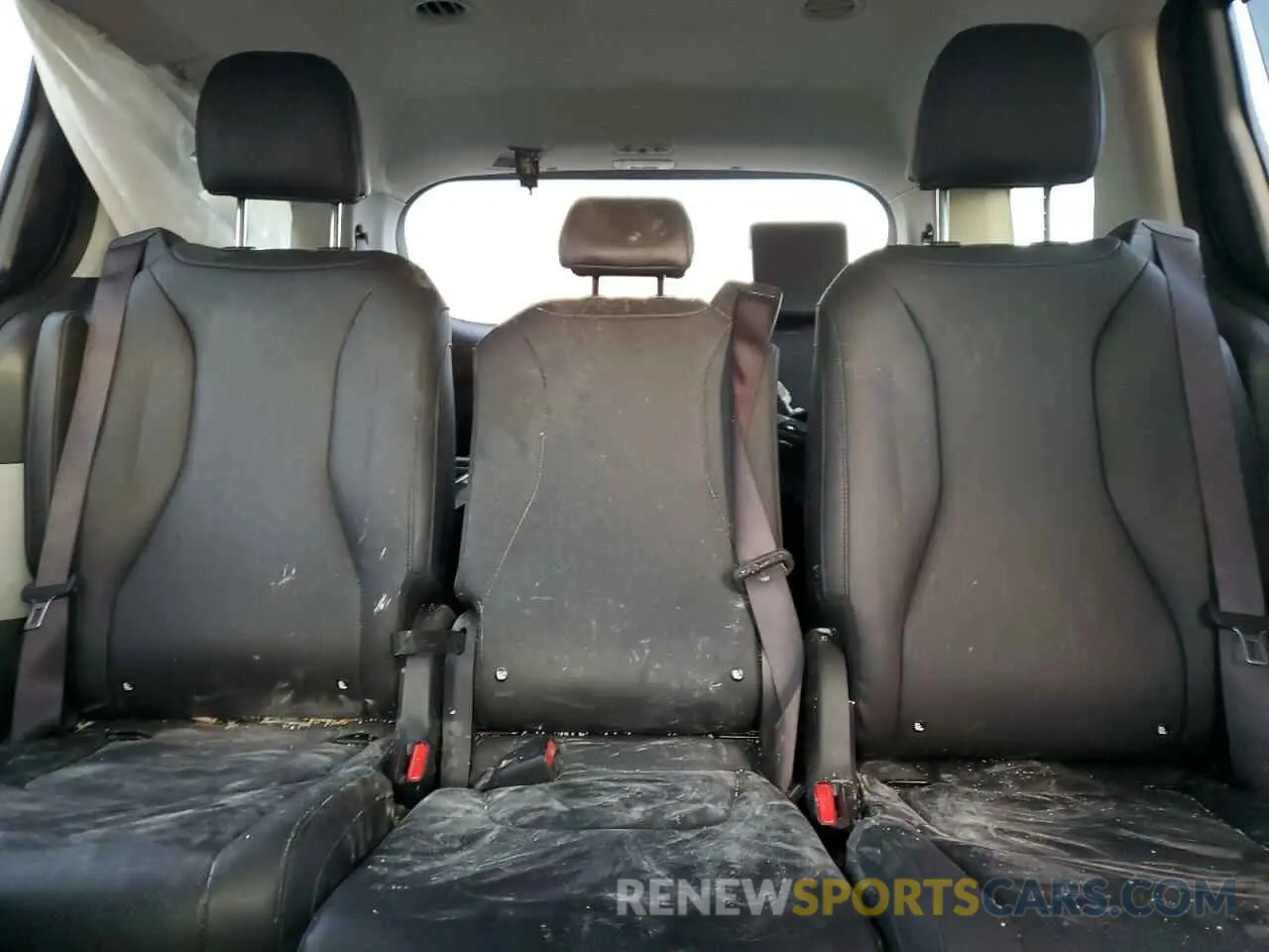 10 fotografías del automóvil dañado KNDNC5H37R6442471 KIA CARNIVAL E 2024