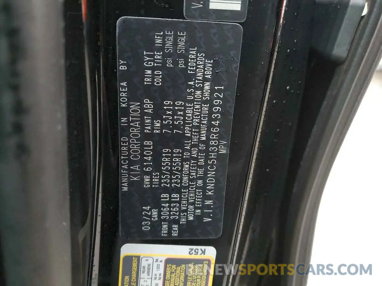 13 fotografías del automóvil dañado KNDNC5H38R6439921 KIA CARNIVAL E 2024