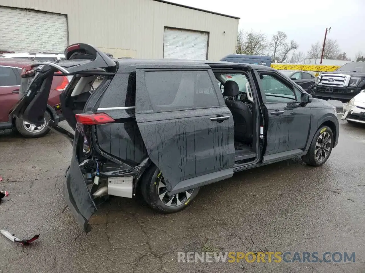 3 fotografías del automóvil dañado KNDNC5H38R6439921 KIA CARNIVAL E 2024