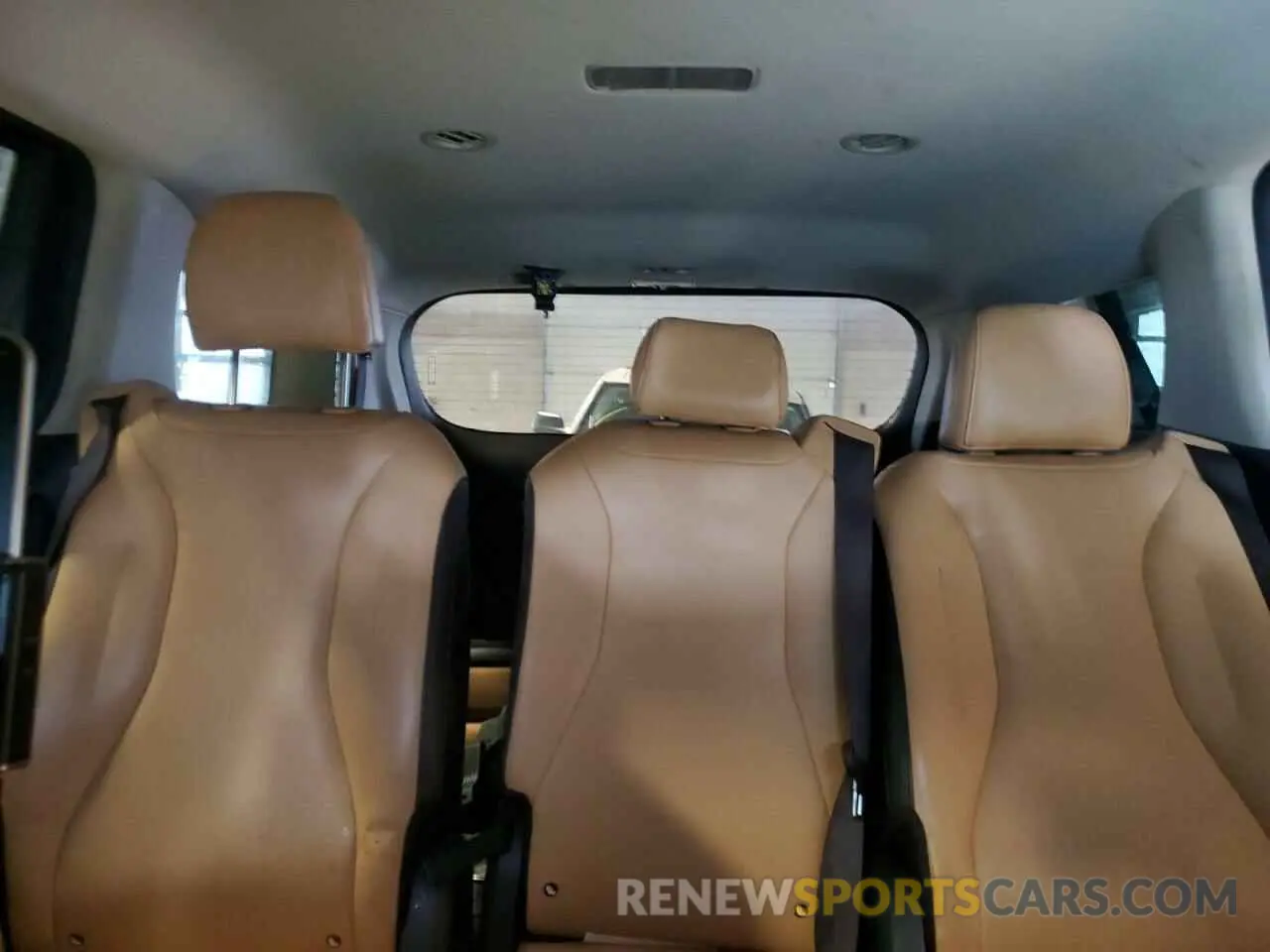 10 fotografías del automóvil dañado KNDNB4H31N6136325 KIA CARNIVAL L 2022