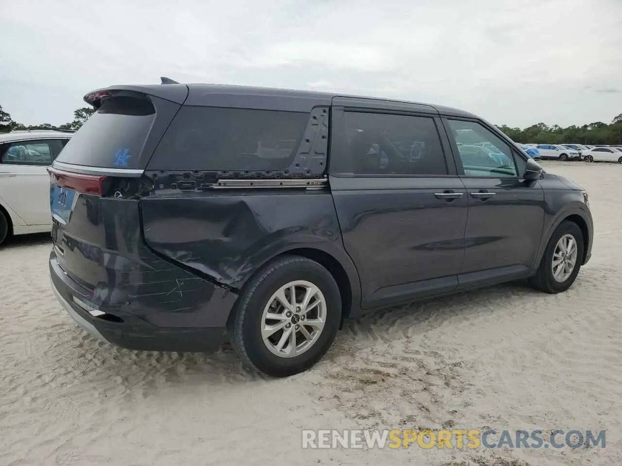3 fotografías del automóvil dañado KNDNB4H35N6092541 KIA CARNIVAL L 2022