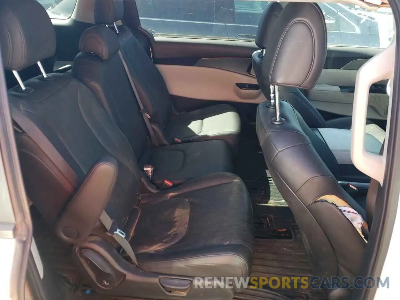 11 fotografías del automóvil dañado KNDNB4H38N6125094 KIA CARNIVAL L 2022