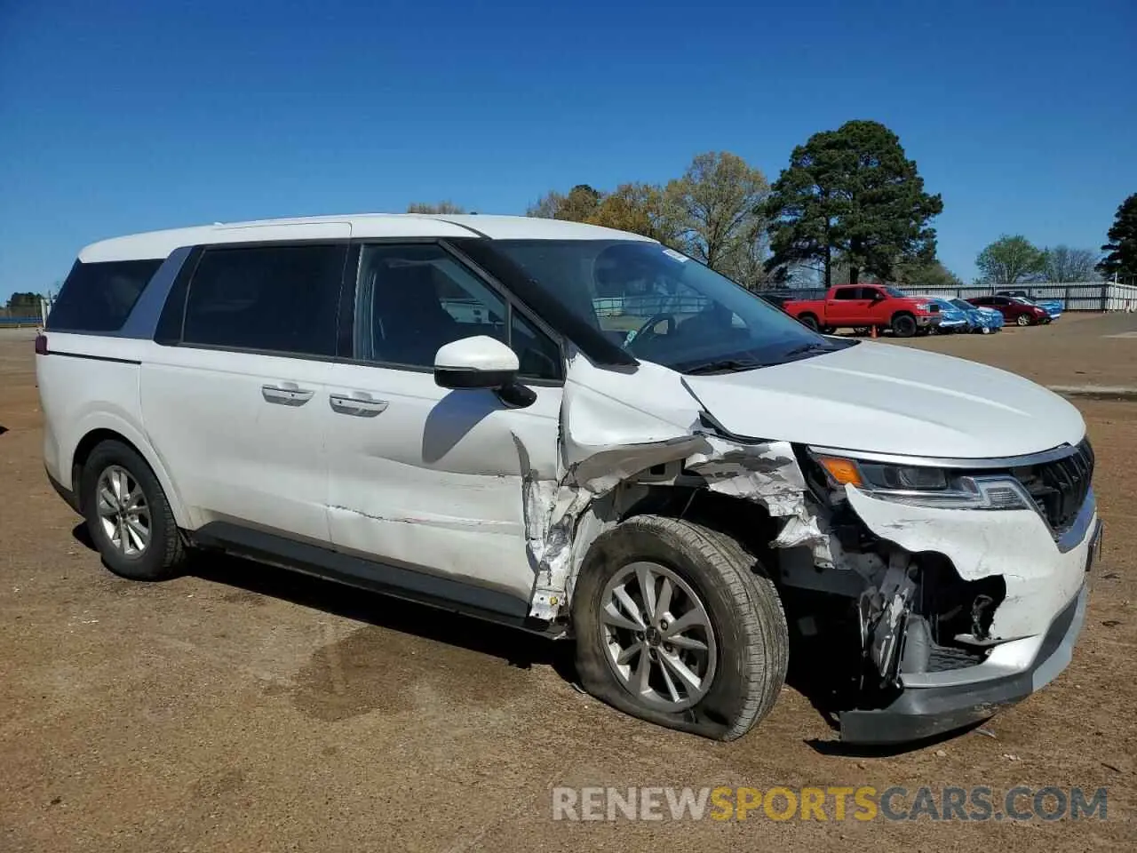 4 fotografías del automóvil dañado KNDNB4H38N6125094 KIA CARNIVAL L 2022