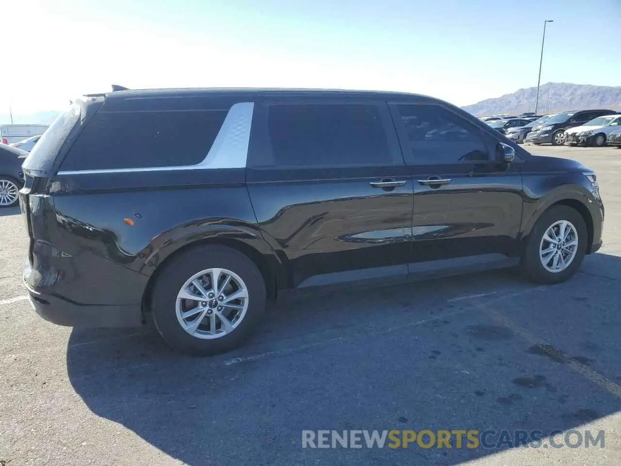 3 fotografías del automóvil dañado KNDNB4H39N6158105 KIA CARNIVAL L 2022