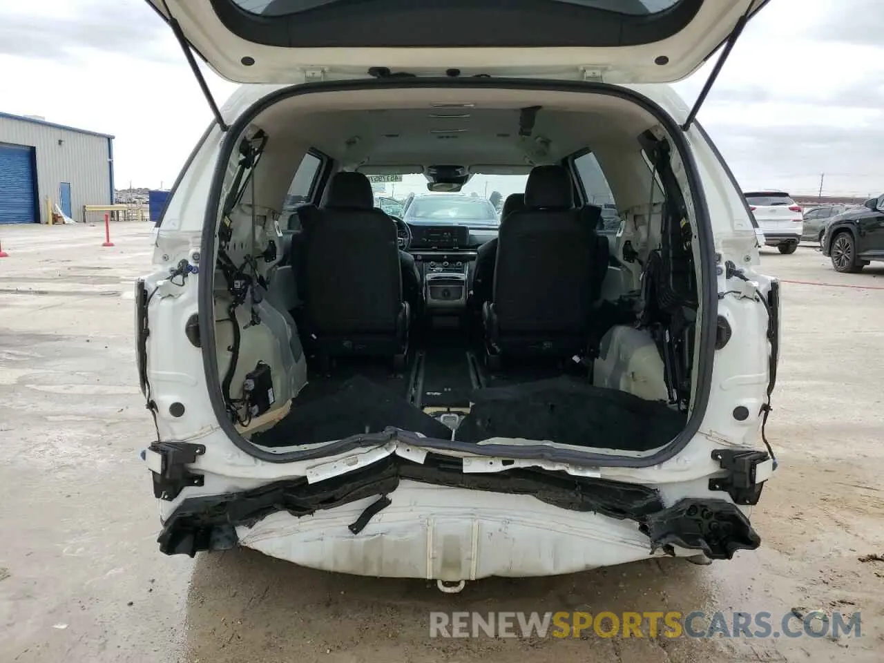 6 fotografías del automóvil dañado KNDNB4H31P6288947 KIA CARNIVAL L 2023