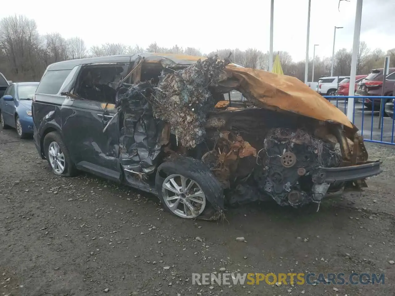 4 fotografías del automóvil dañado KNDNB4H32P6288262 KIA CARNIVAL L 2023