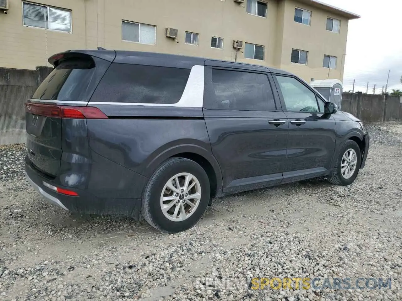 3 fotografías del automóvil dañado KNDNB4H39P6260491 KIA CARNIVAL L 2023