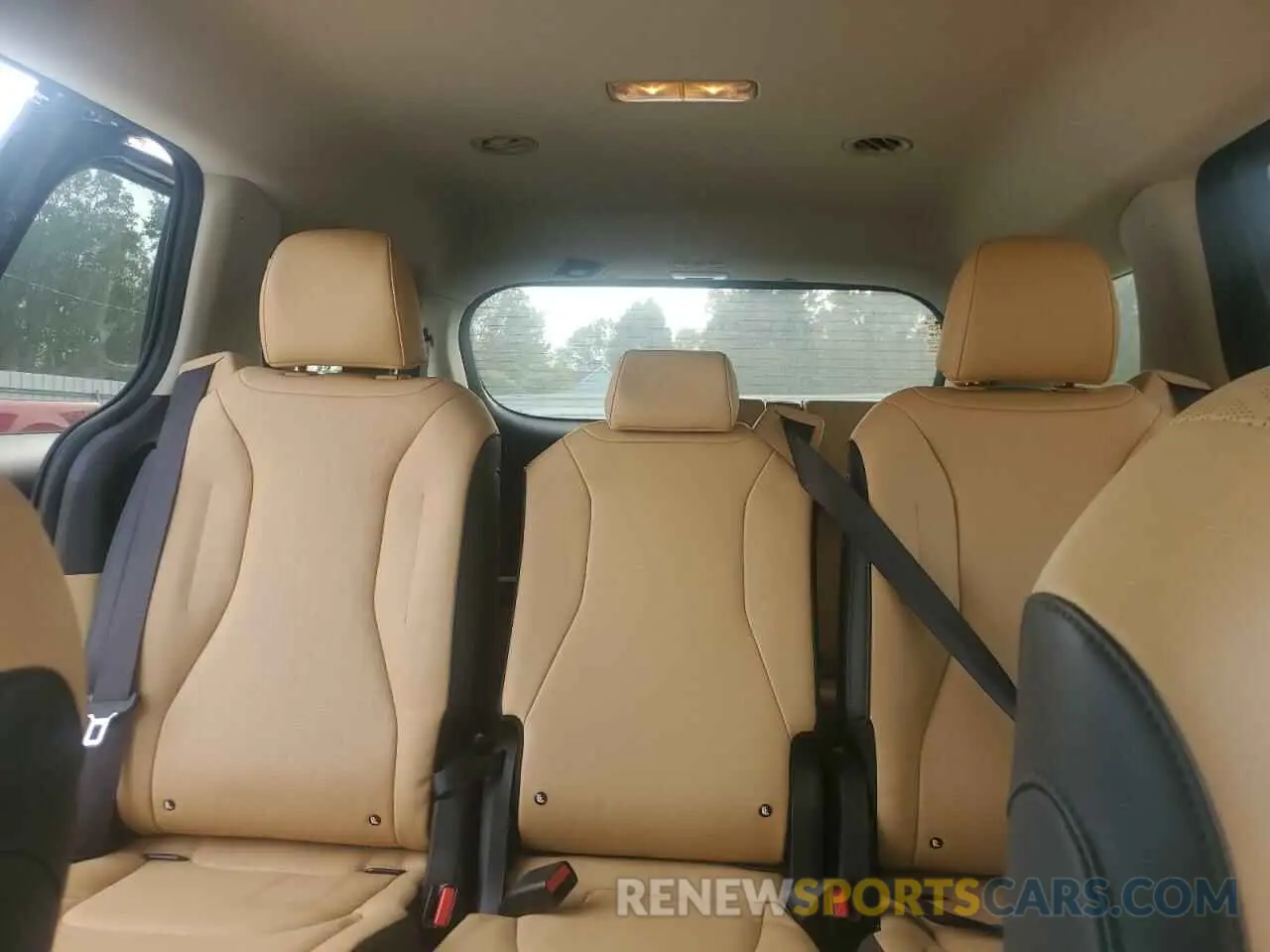 10 fotografías del automóvil dañado KNDNB4H31R6403369 KIA CARNIVAL L 2024