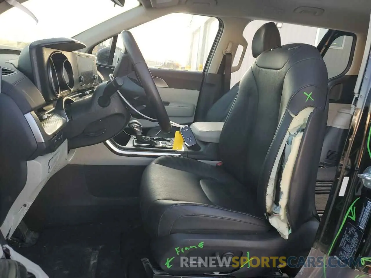 7 fotografías del automóvil dañado KNDNB4H35R6343015 KIA CARNIVAL L 2024