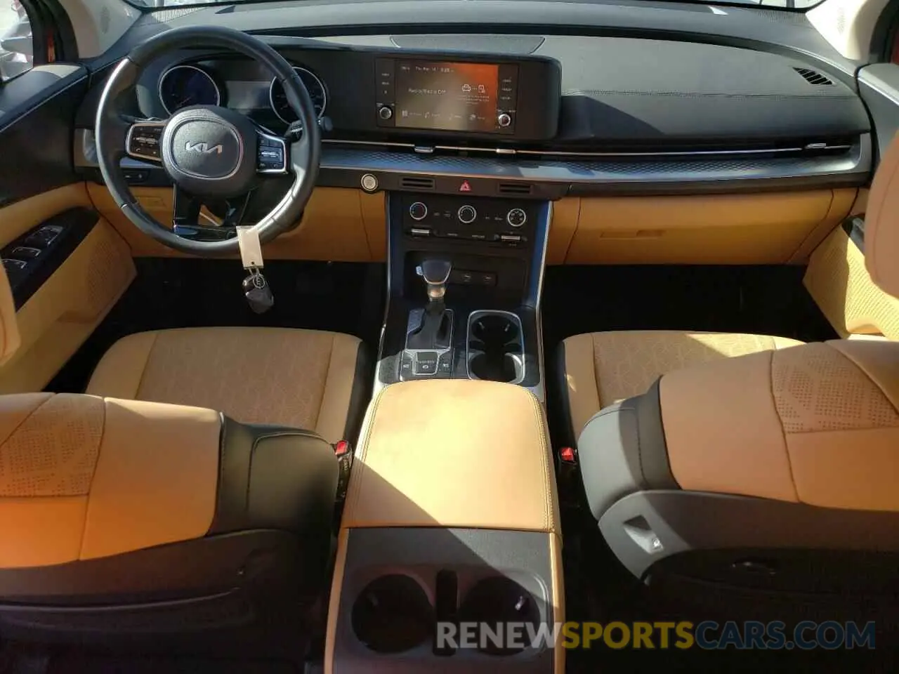 8 fotografías del automóvil dañado KNDNB4H35R6352412 KIA CARNIVAL L 2024