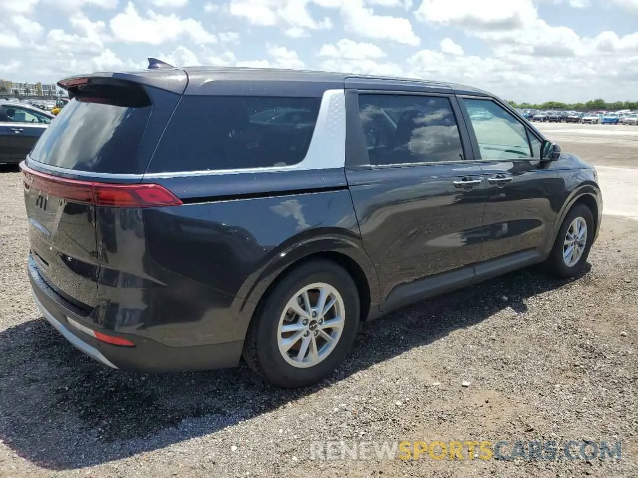 3 fotografías del automóvil dañado KNDNB4H36R6401617 KIA CARNIVAL L 2024