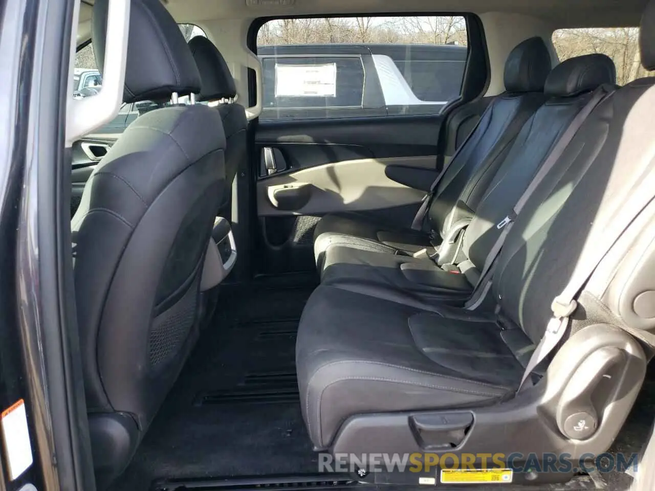 10 fotografías del automóvil dañado KNDNB5K3XS6461856 KIA CARNIVAL L 2025