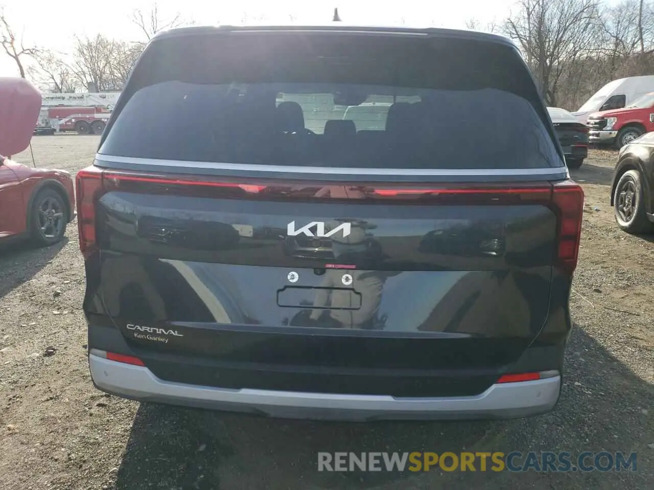 6 fotografías del automóvil dañado KNDNB5K3XS6461856 KIA CARNIVAL L 2025