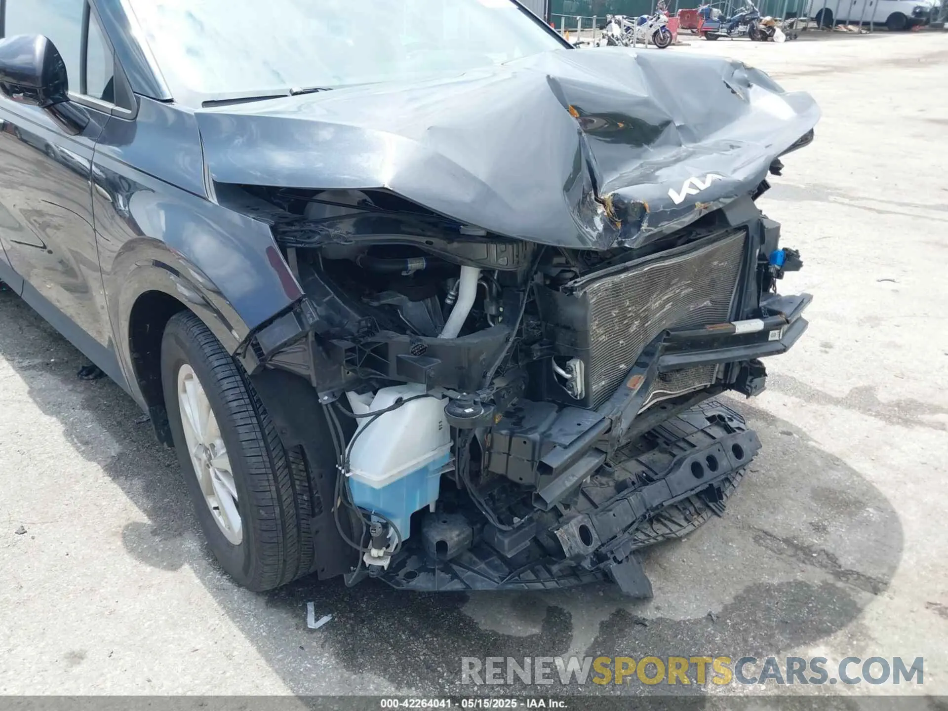 17 fotografías del automóvil dañado KNDNB4H33N6115072 KIA CARNIVAL MPV 2022