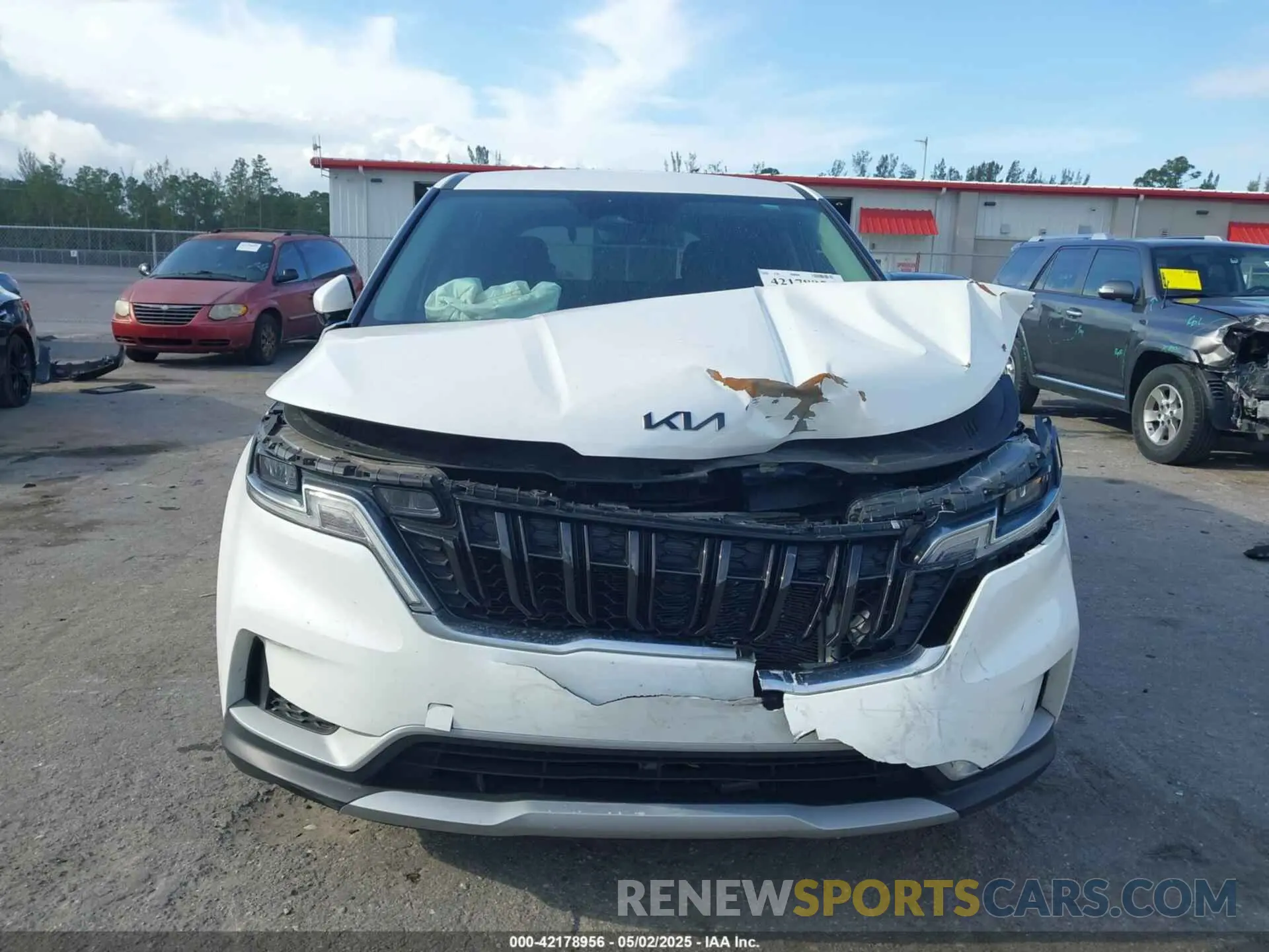 13 fotografías del automóvil dañado KNDNB4H35N6156173 KIA CARNIVAL MPV 2022