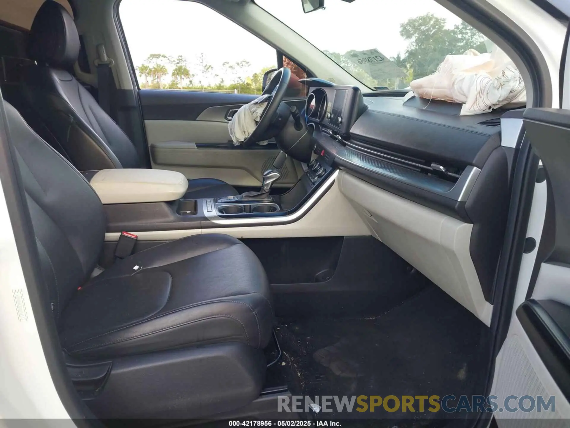 5 fotografías del automóvil dañado KNDNB4H35N6156173 KIA CARNIVAL MPV 2022