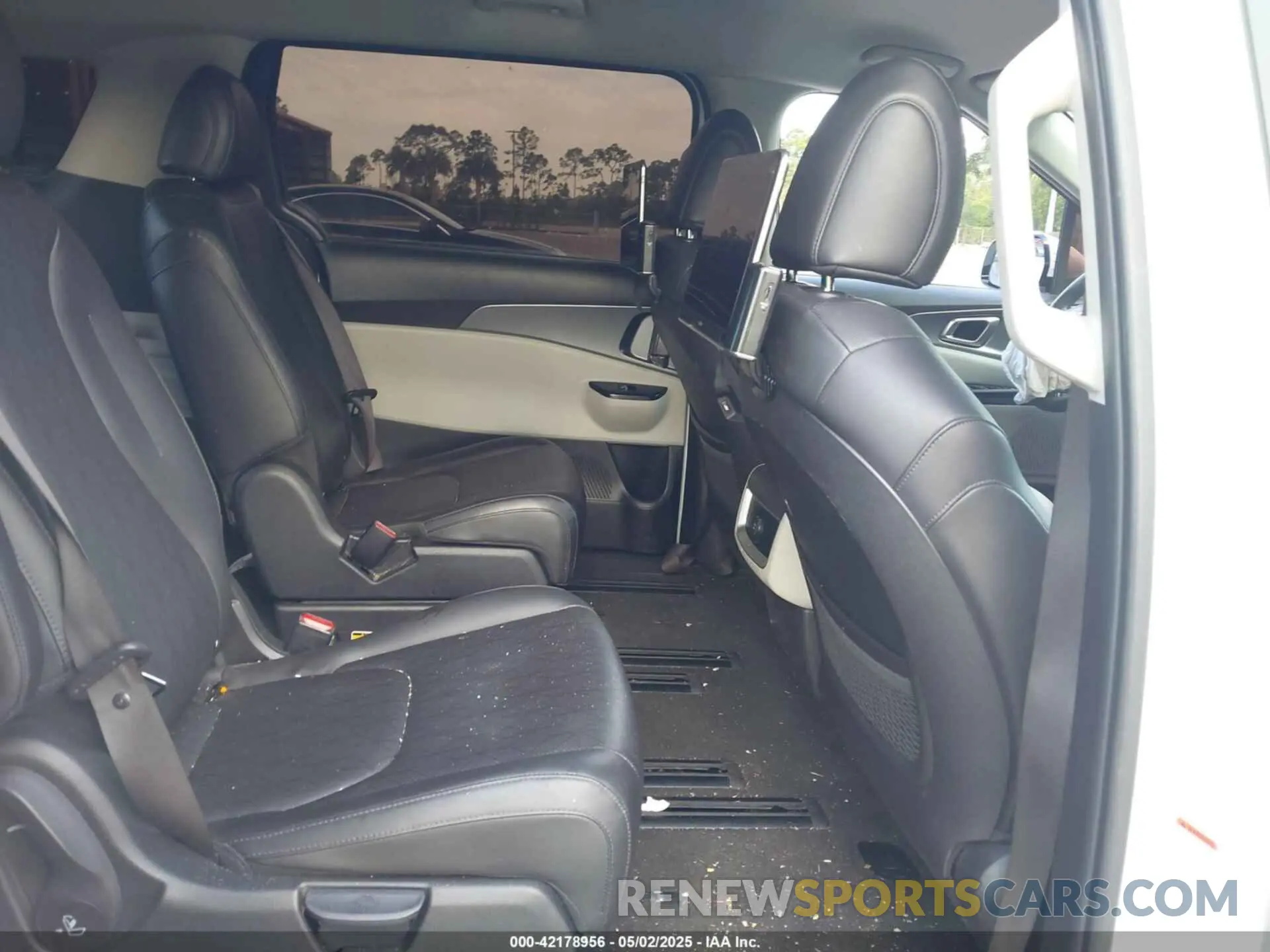 8 fotografías del automóvil dañado KNDNB4H35N6156173 KIA CARNIVAL MPV 2022