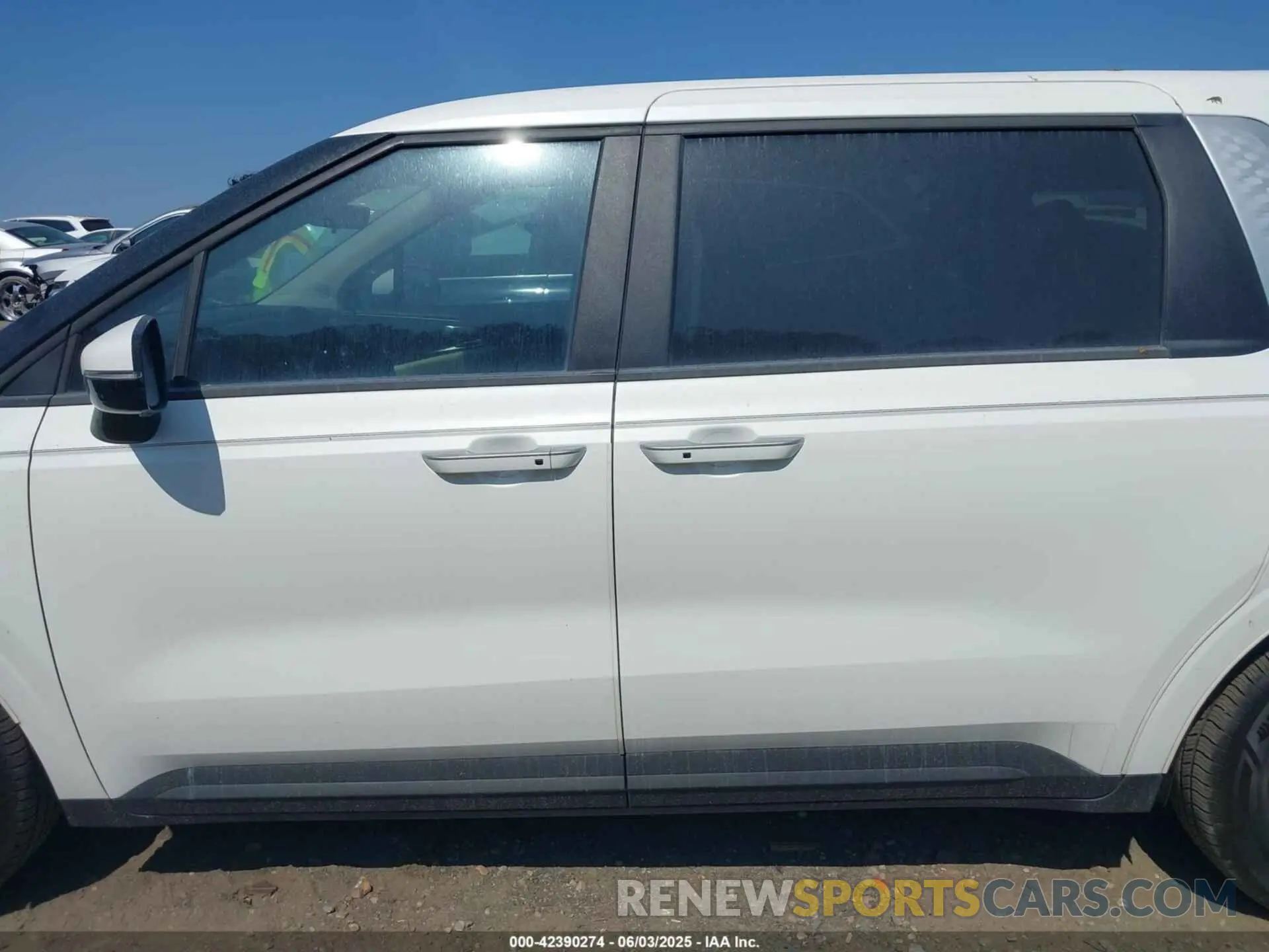 15 fotografías del automóvil dañado KNDNB4H36N6097554 KIA CARNIVAL MPV 2022