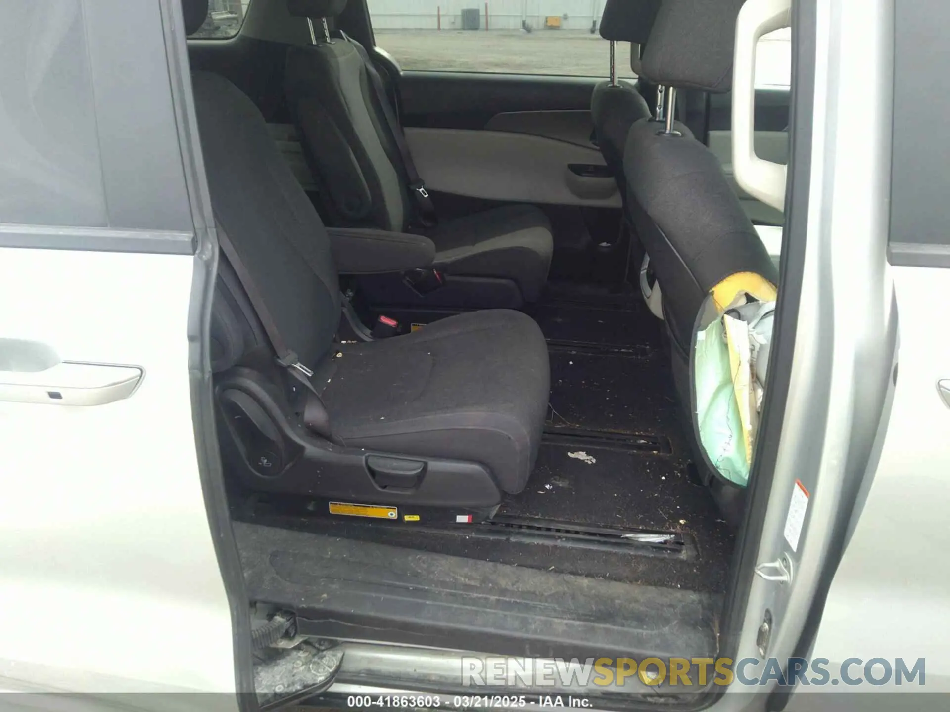 8 fotografías del automóvil dañado KNDNB4H38N6067651 KIA CARNIVAL MPV 2022