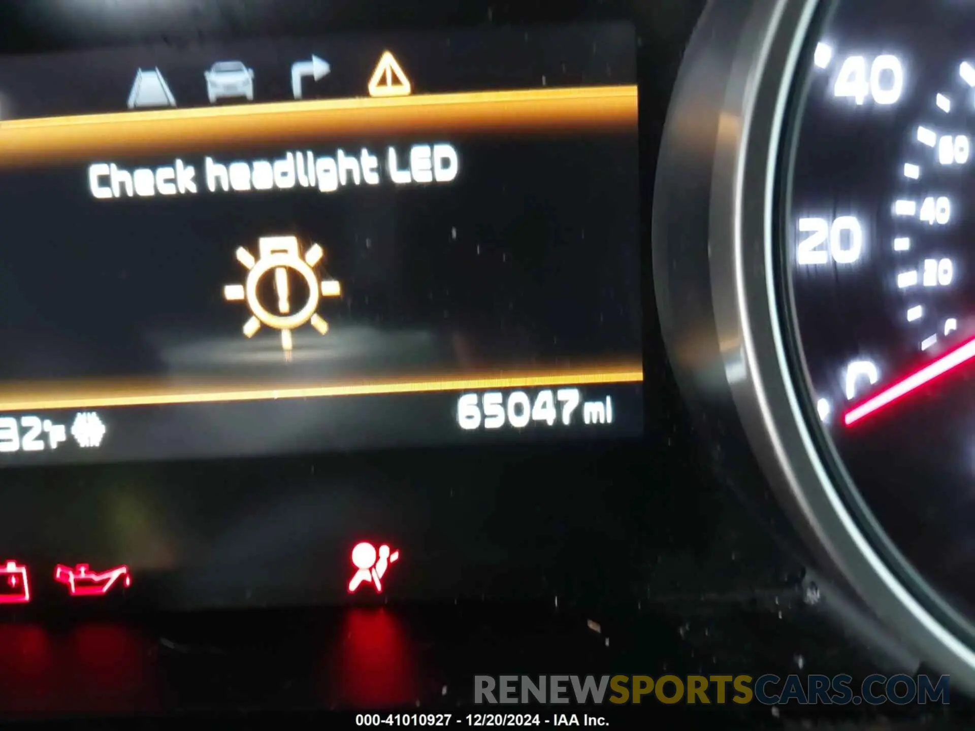 16 fotografías del automóvil dañado KNDNC5H35N6078707 KIA CARNIVAL MPV 2022