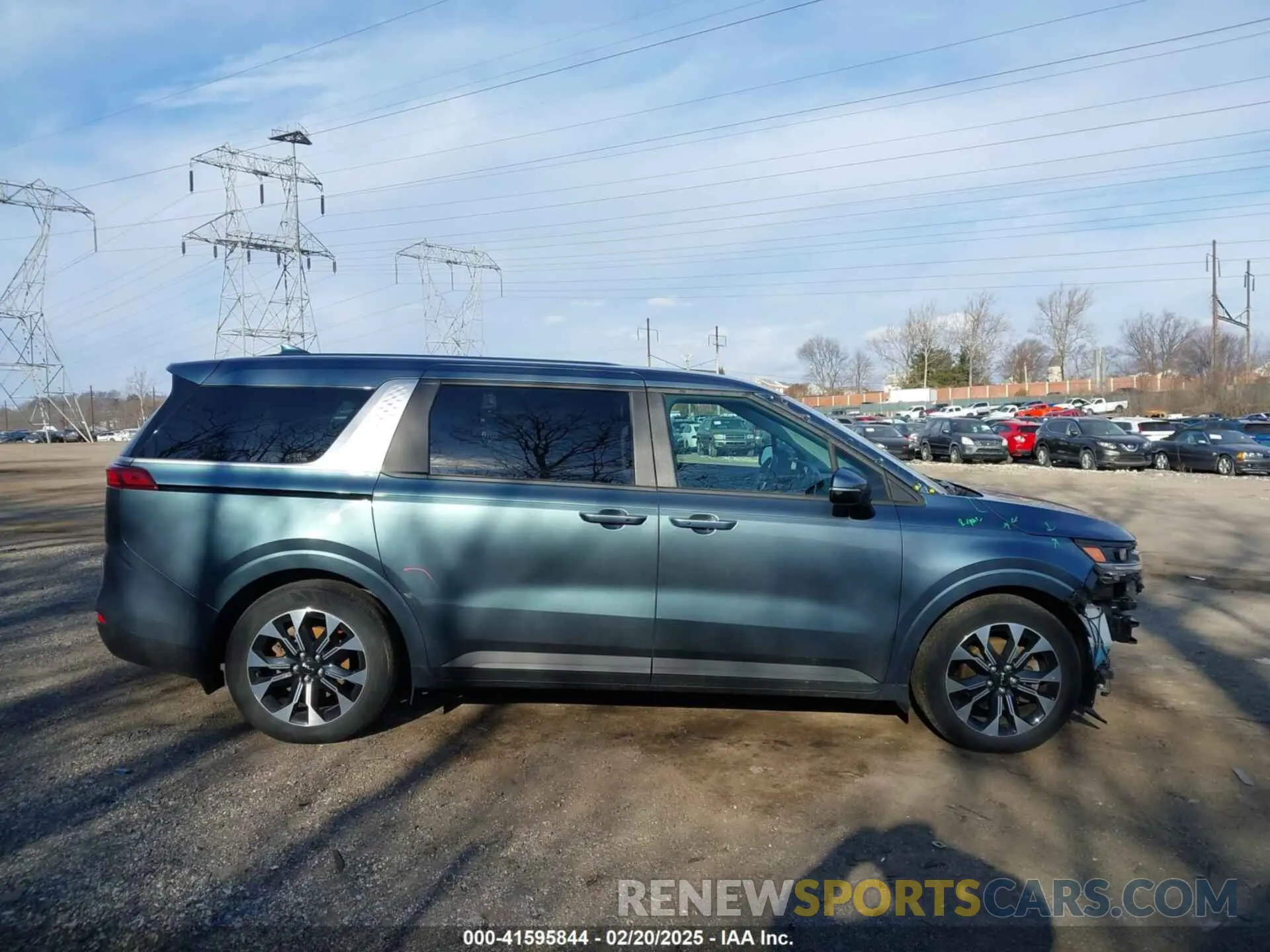 13 fotografías del automóvil dañado KNDNC5H35N6093126 KIA CARNIVAL MPV 2022
