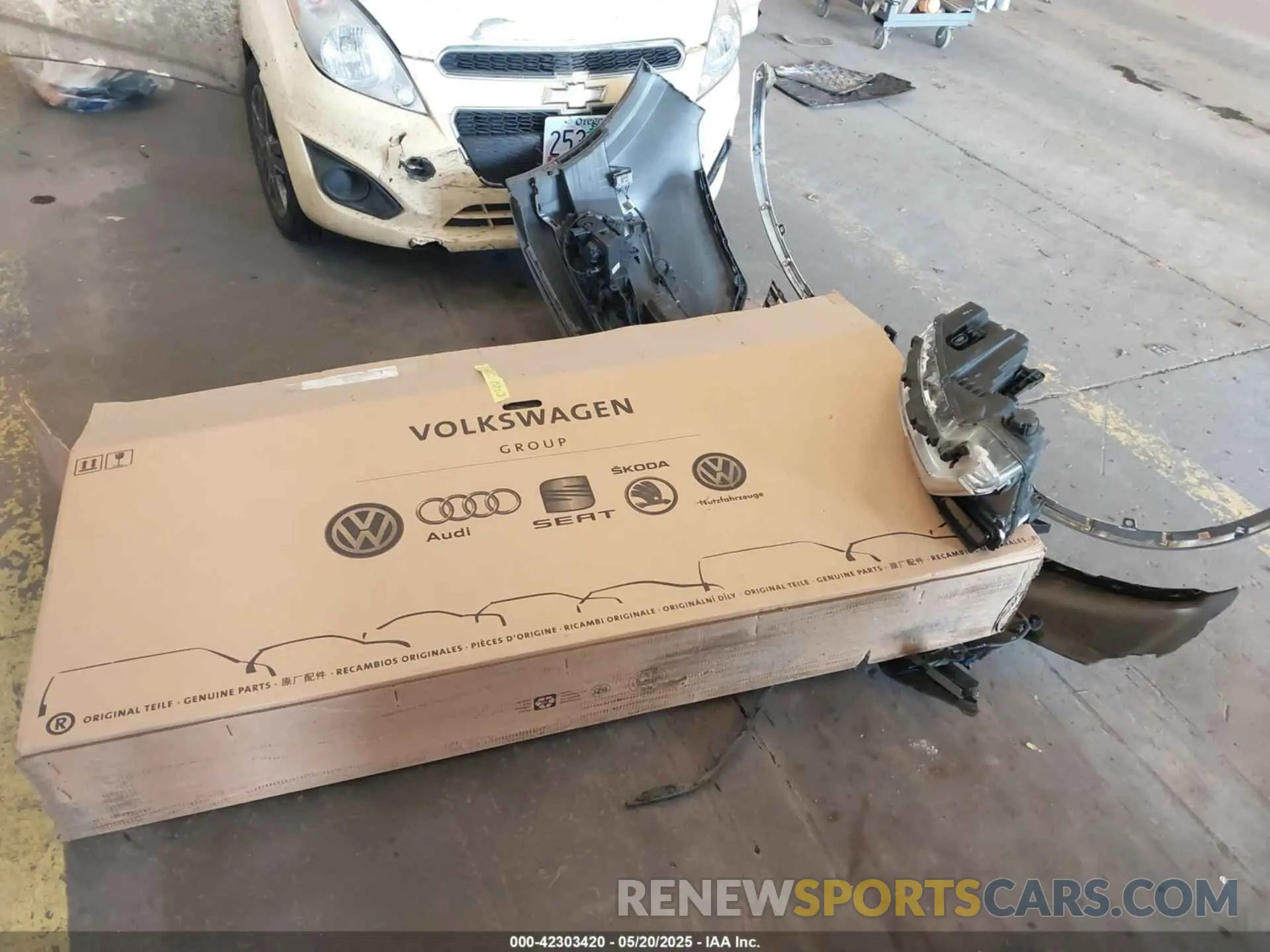 12 fotografías del automóvil dañado KNDNE5H38N6143429 KIA CARNIVAL MPV 2022