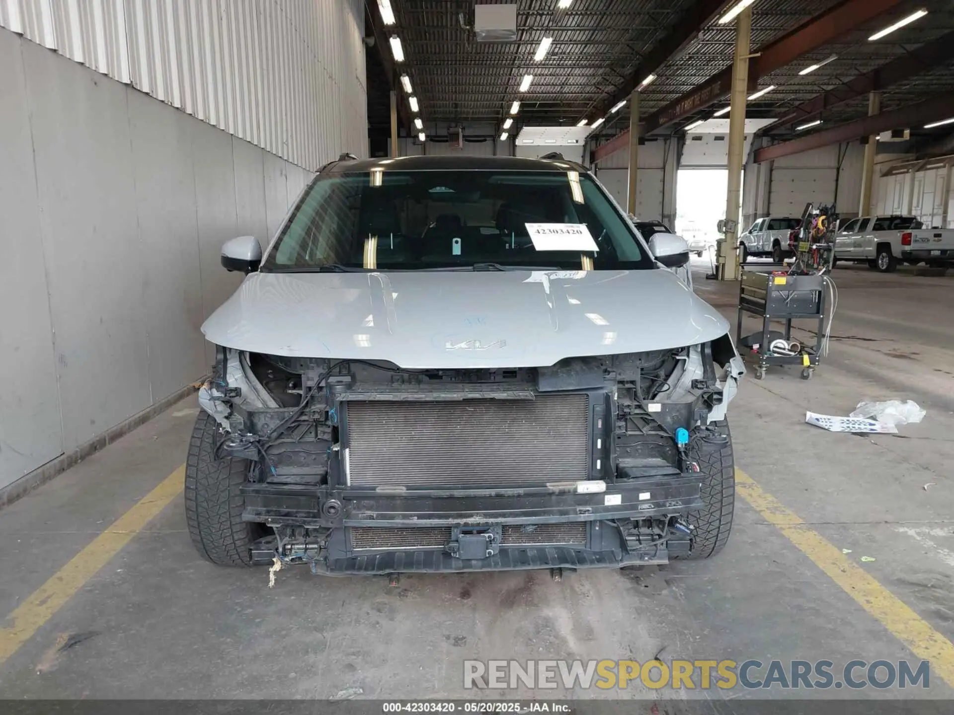 13 fotografías del automóvil dañado KNDNE5H38N6143429 KIA CARNIVAL MPV 2022