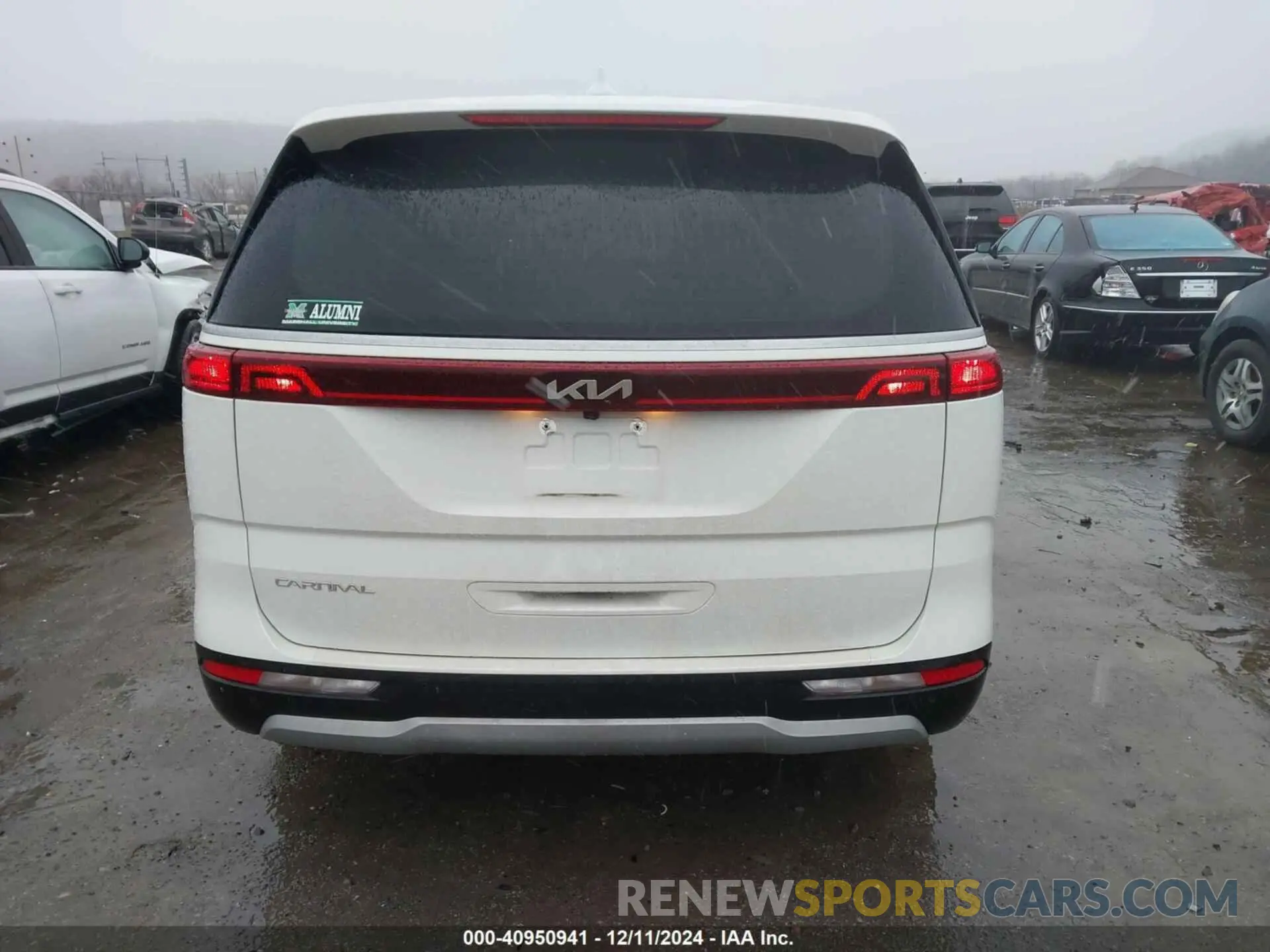 17 fotografías del automóvil dañado KNDNB4H36P6197303 KIA CARNIVAL MPV 2023