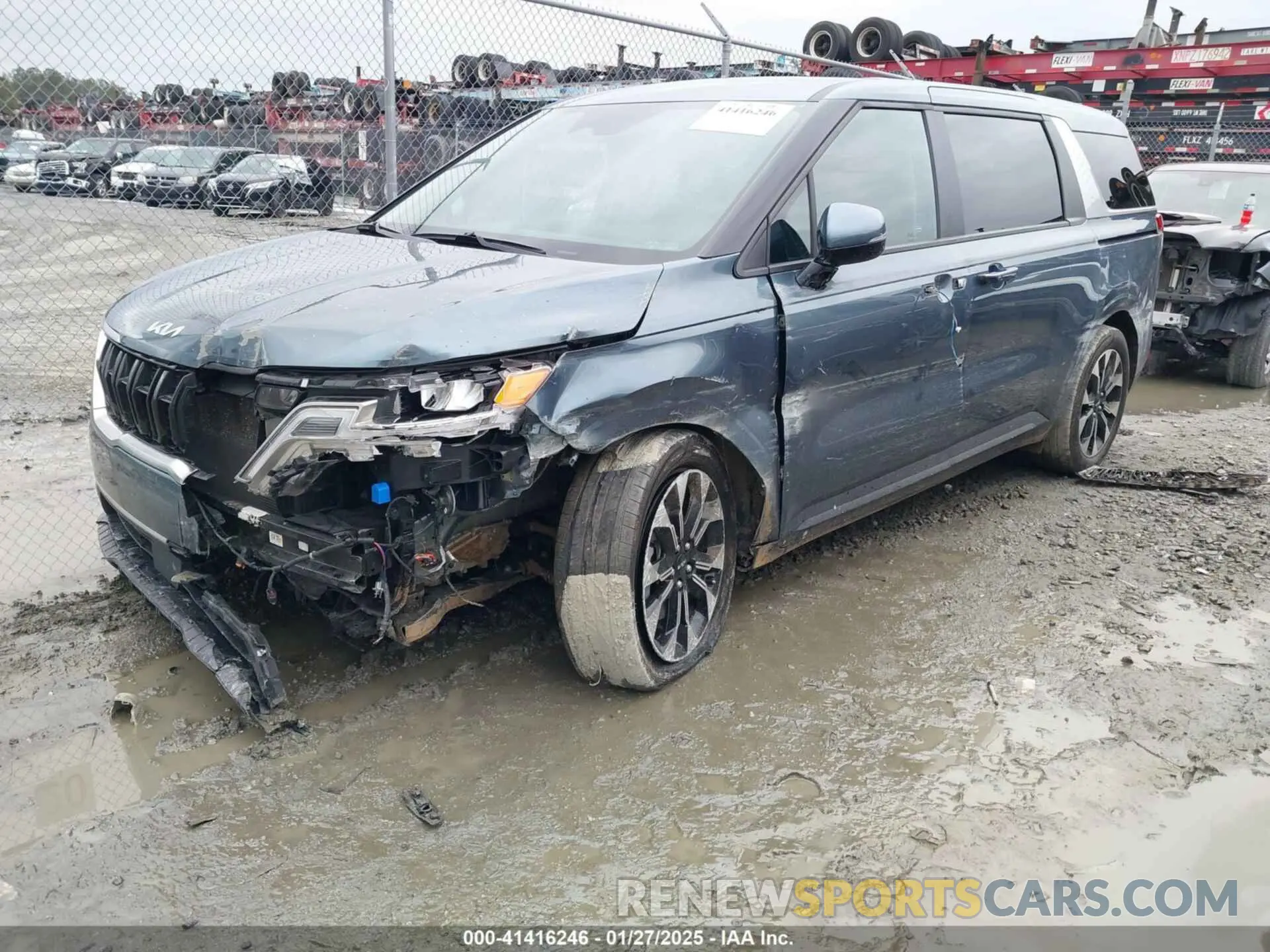 2 fotografías del automóvil dañado KNDNC5H37P6261383 KIA CARNIVAL MPV 2023